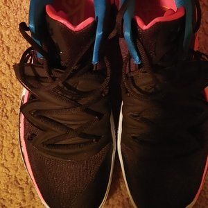 Kyrie 5 'Just do it'